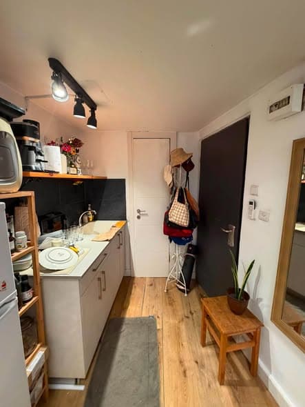 1 room sublet in Neve Tzedek