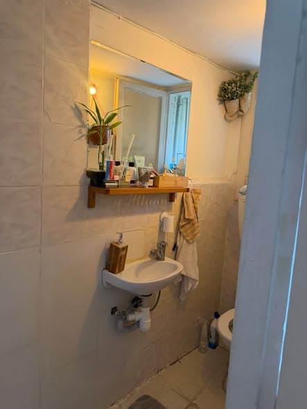 1 room sublet in Lev HaIr